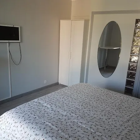 La Combe Joseph Nocleg ze śniadaniem