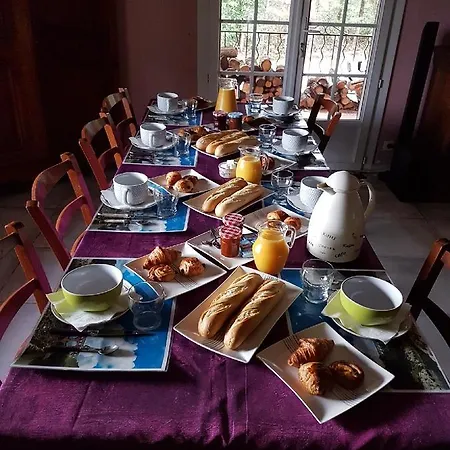 Frühstückspension La Combe Joseph 4*