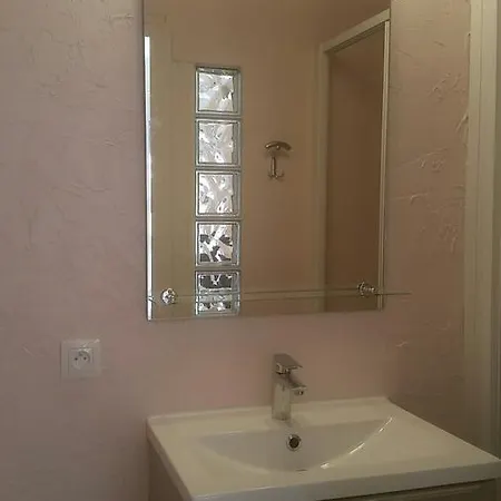 Frühstückspension La Combe Joseph 4*