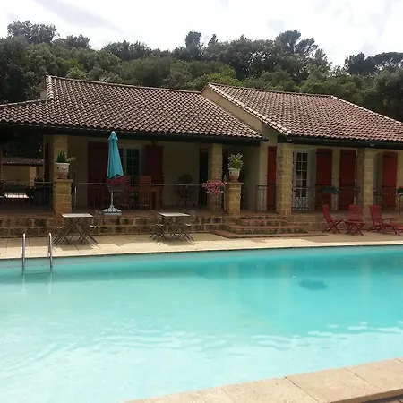 Frühstückspension La Combe Joseph 4*